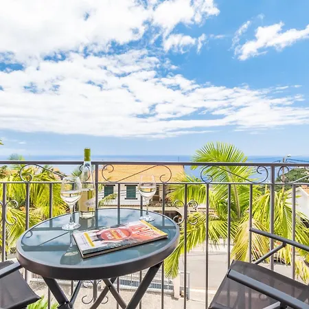 Atlantic Ocean Breeze Ponta do Sol (Madeira)