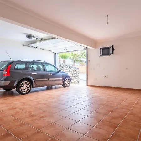 Atlantic Ocean Breeze