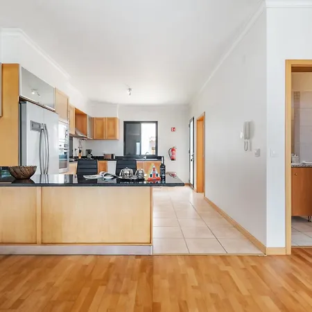 Atlantic Ocean Breeze