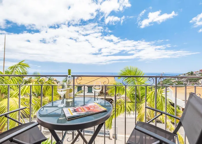 Atlantic Ocean Breeze Ponta do Sol (Madeira)